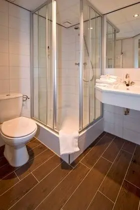 Comfort Tek Büyük veya İki Ayrı Yataklı Oda
