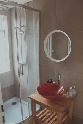 Tek Kişilik Oda, Ortak Banyo