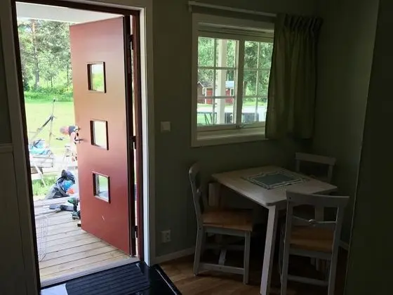 Basic Daire, Kısmi Göl Manzaralı (Sandbolstugan 2)