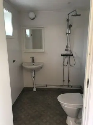 Basic İki Ayrı Yataklı Oda, Kısmi Göl Manzaralı (Sandbolstugan 3)