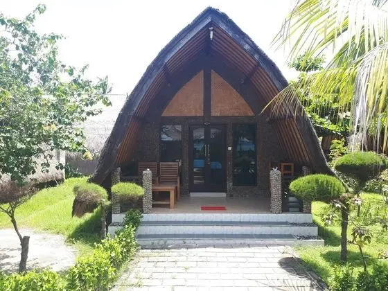Superior Bungalov, Havuz Manzaralı