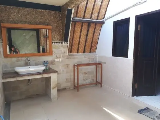 Superior Bungalov, Havuz Manzaralı
