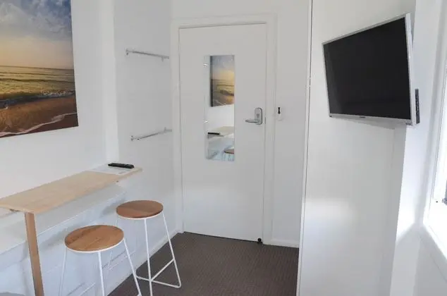 Tek Büyük Yataklı Oda, 1 Çift Kişilik Yatak, Ortak Banyo