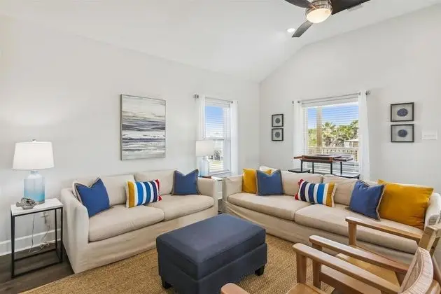Ev, Birden Çok Yatak, Veranda, Bahçe Manzaralı (Sandy Haven)