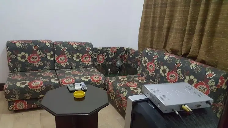 Apart Daire, 1 Yatak Odası, Avlu Manzaralı