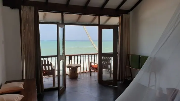 Panoramic Tek Büyük Yataklı Oda, Plaj Manzaralı, Denize Sıfır