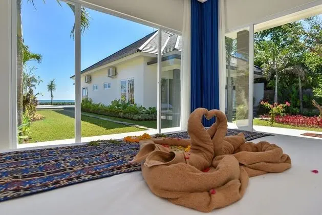 Luxury Villa, 4 Yatak Odası, Kişiye Özel Havuzlu, Plaj Manzaralı