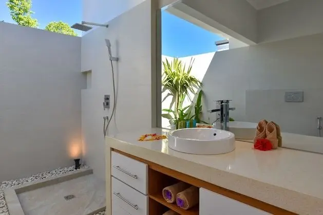 Luxury Villa, 4 Yatak Odası, Kişiye Özel Havuzlu, Plaj Manzaralı