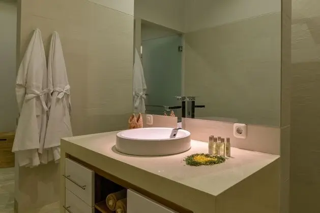 Luxury Villa, 4 Yatak Odası, Kişiye Özel Havuzlu, Plaj Manzaralı