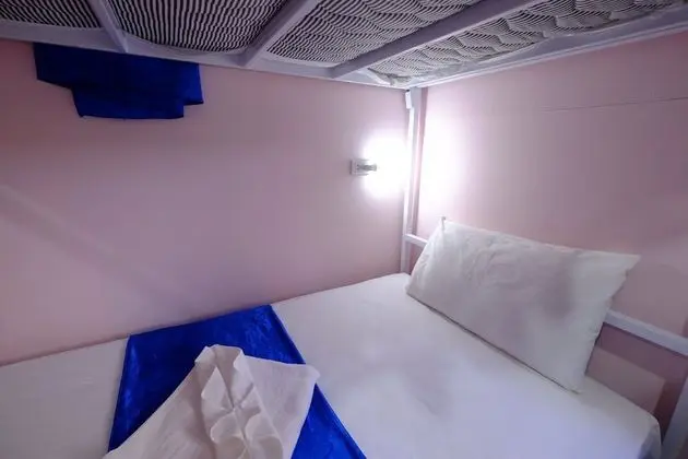 Mixed Dormitory with Air Conditioning