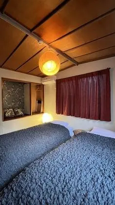 Traditional İki Ayrı Yataklı Oda