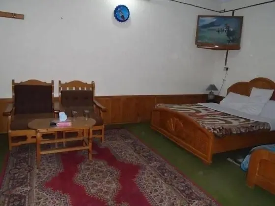 Standard Tek Büyük Yataklı Oda