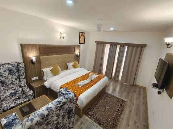 Comfort Tek Büyük Yataklı Oda