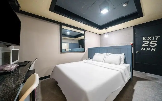 Oda (Standard Room (Netflix Available No P)