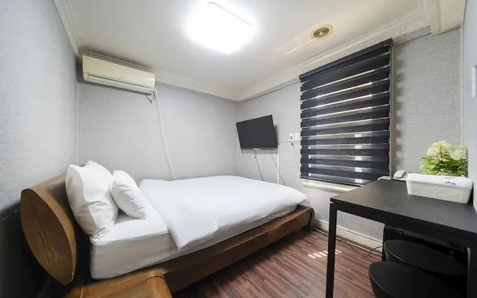 Oda (Special Room)