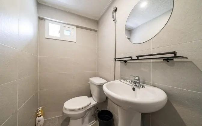 Oda (Standard Room (Netflix Available Reno)