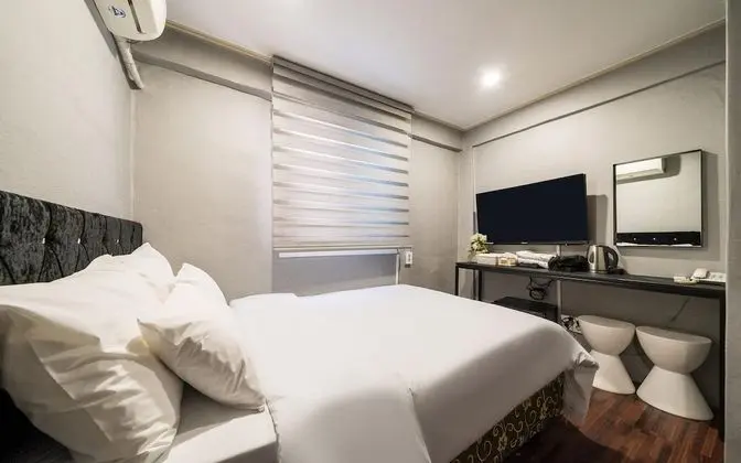 Oda (Standard Room (Netflix Available Reno)