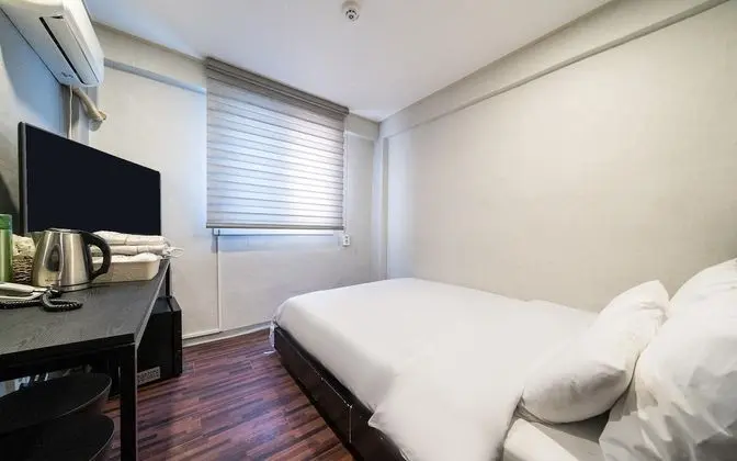 Oda (Standard Room (Netflix Available Reno)
