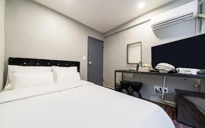 Oda (Standard Room (Netflix Available Reno)