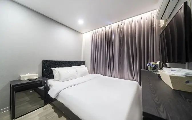 Oda (Standard Room (Netflix Available Reno)