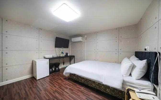 Oda (VIP Twin Room (RoofTop Room/additiona)