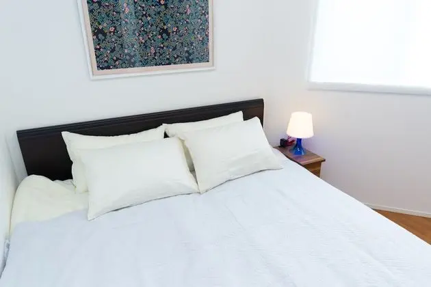 Ev (Private Vacation)
