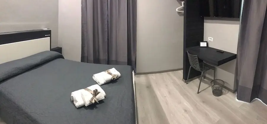 Tek Büyük Yataklı Oda