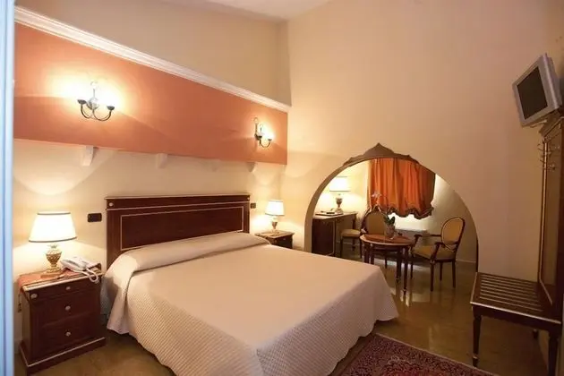 Classic Tek Büyük Yataklı Oda (with Spa Access)