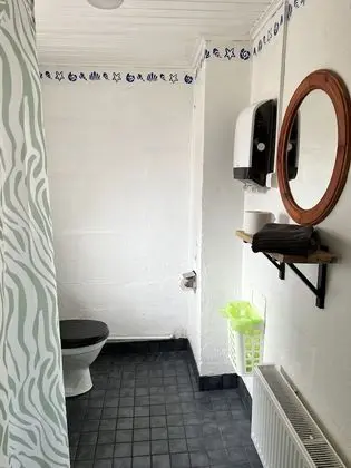 Dört Kişilik Oda, Özel Banyo