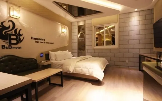 Oda (1 room 1 parking lot (reservation not)