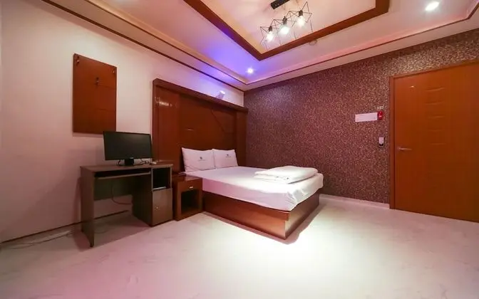 Oda (Special rooms (Netflix available) (ai)