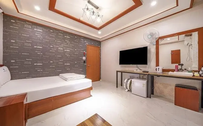 Oda (Special rooms (Netflix available) (ai)