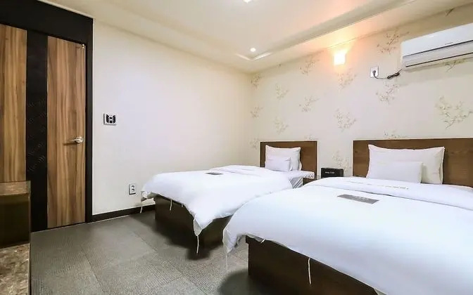 Oda (Twin-Single+Single (Cooling air condi)