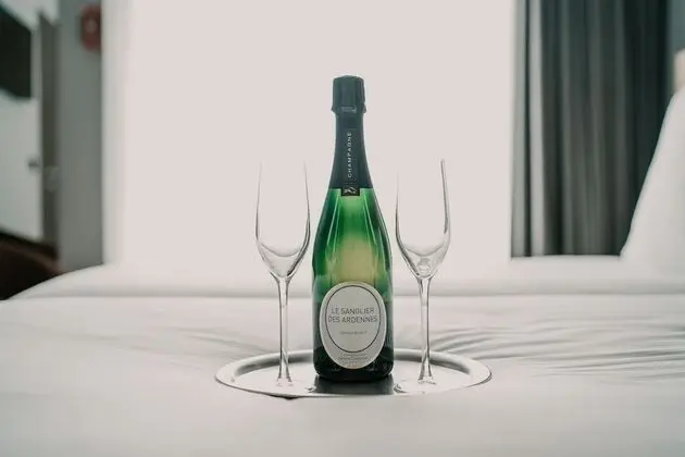 Junior Tek Büyük Yataklı Oda