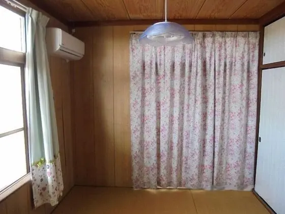 Ev (Private Vacation)