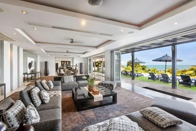 Luxury Pool Villa