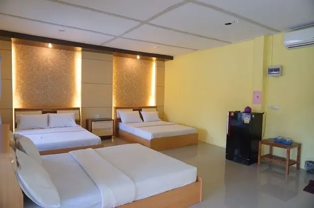 Standard Room for 6 People
