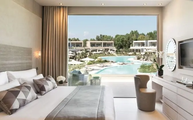 One Bedroom Suite Grand Balcony Pool View
