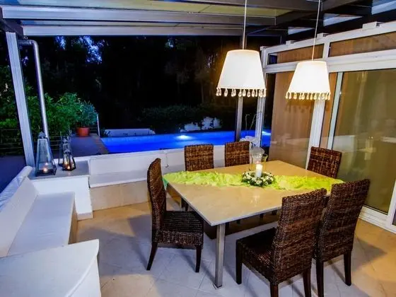 Deluxe Villa