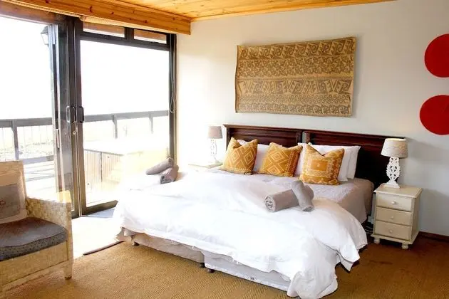 Bushman Lodge