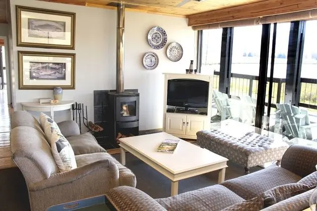 Rainbow Chalet
