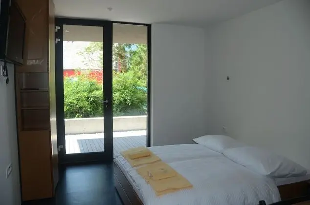 Standard Tek Büyük veya İki Ayrı Yataklı Oda