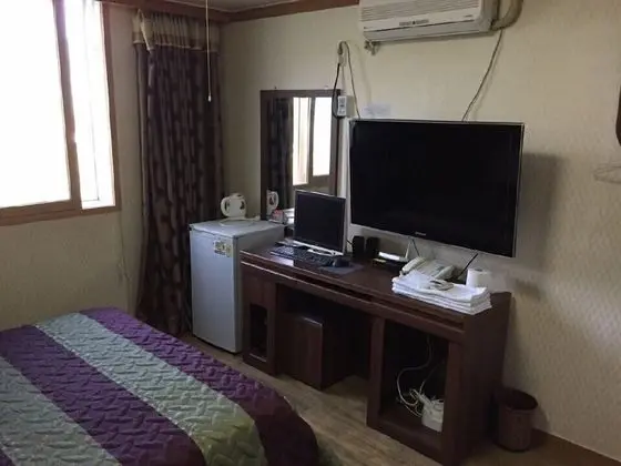 Tek Büyük Yataklı Oda (Pay Extra Person Charge upon Check in)