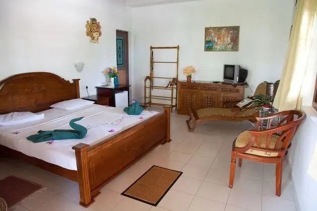 Classic Tek Büyük Yataklı Oda