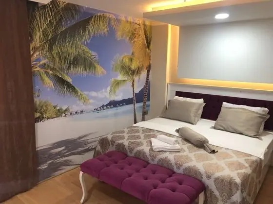 Tek Büyük veya İki Ayrı Yataklı Oda, Şehir Manzaralı