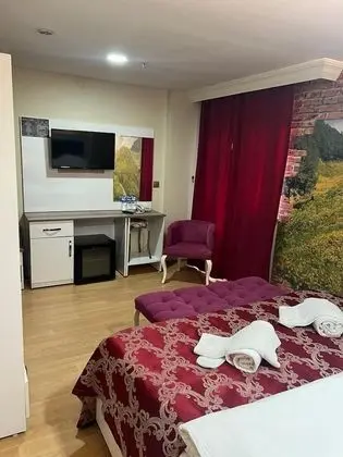 Tek Büyük veya İki Ayrı Yataklı Oda, Şehir Manzaralı