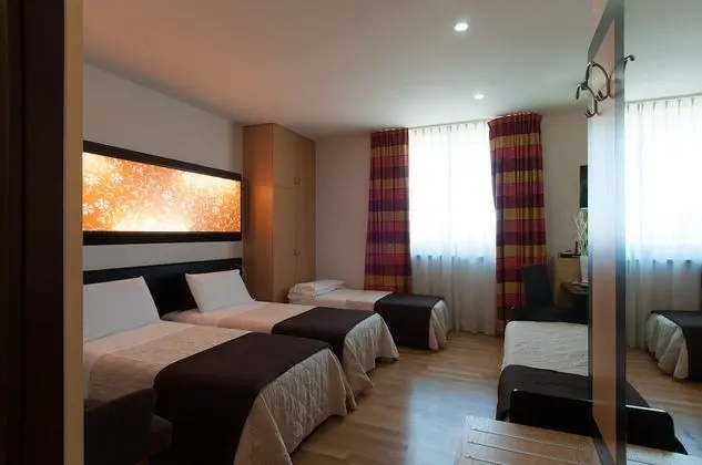 Comfort Dört Kişilik Oda