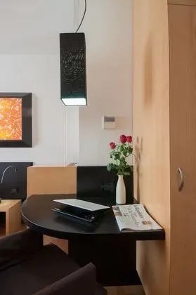 Comfort Tek Büyük veya İki Ayrı Yataklı Oda
