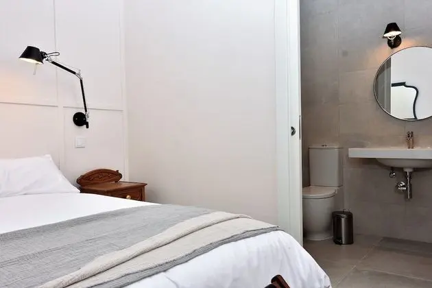 Standard Tek Büyük Yataklı Oda, Bahçe Manzaralı (1)