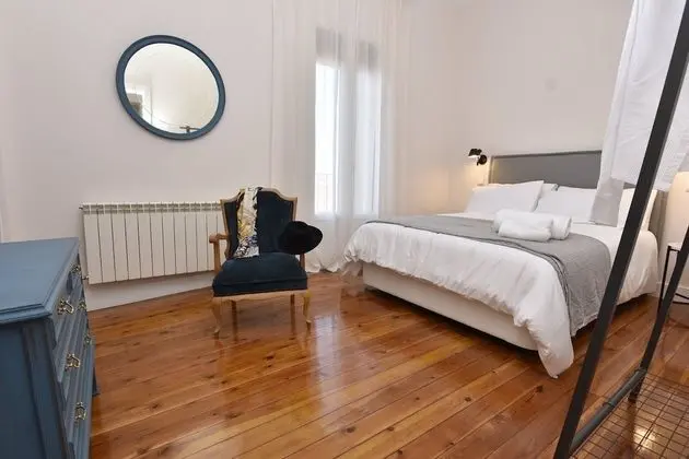 Tek Büyük Yataklı Oda, Balkon, Bahçe Manzaralı (2)